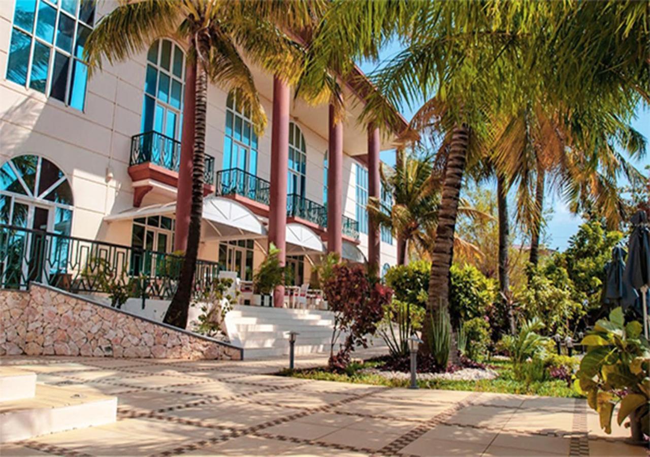 Le Grand Hotel Diego Antsiranana المظهر الخارجي الصورة